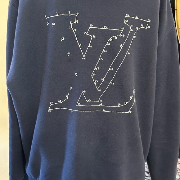 Men’s Louis Vuitton, LV stitch, embroidered sweatshirt size XXL made in Italy - Picture 3 of 9